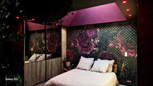 aka love room