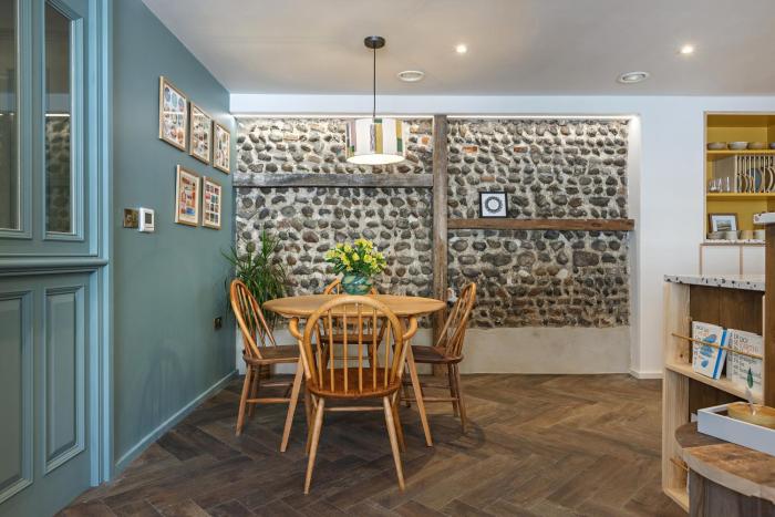 shirehall apartments