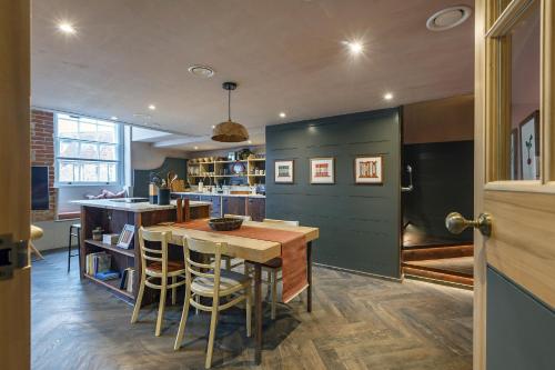 shirehall apartments