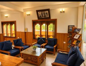 tshang tshang villa