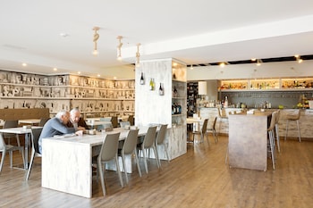 Mediterraneo Palace Hotel,Marina Di Ragusa>>Catania,4 star