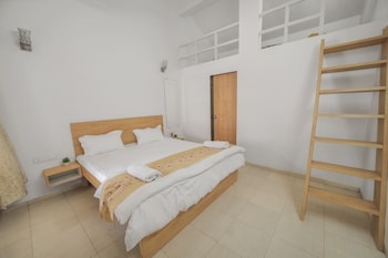 3bhk w pool dream habitat by universe villas