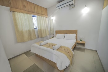 3bhk w pool dream habitat by universe villas