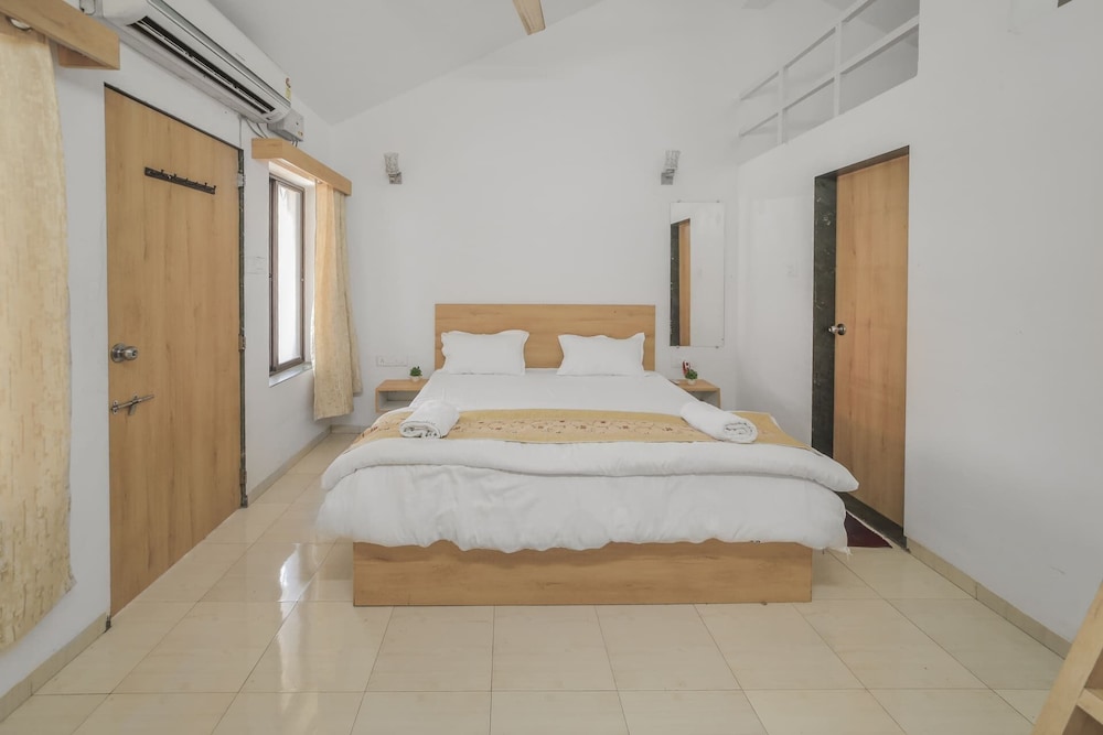 3bhk w pool dream habitat by universe villas