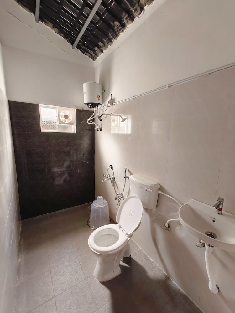 ashoka jungle river resort