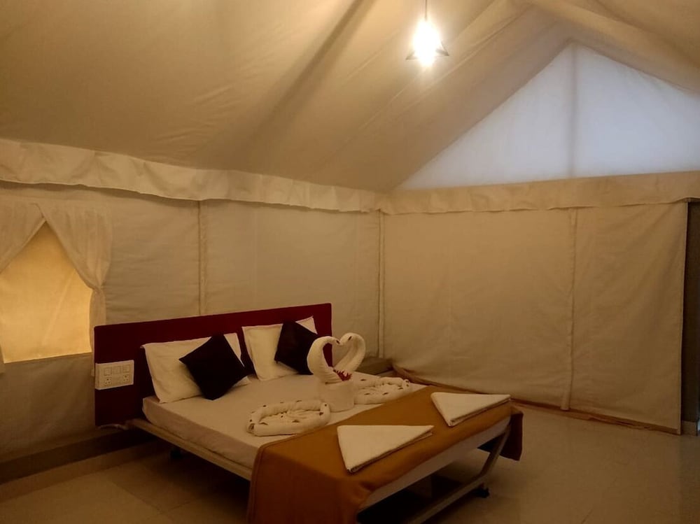 ashoka jungle river resort