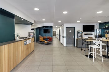 Montempo Appart-Hotel Noisy Le Sec,75 Av. Gallieni,2 star