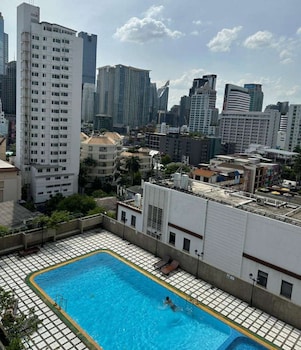 direct rooms at omni complex nana