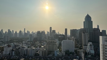 direct rooms at omni complex nana