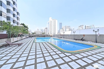 direct rooms at omni complex nana