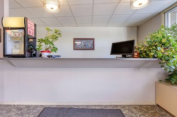 econo lodge bellefonte i 99