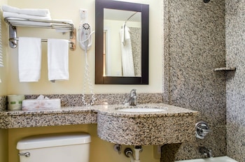 econo lodge bellefonte i 99