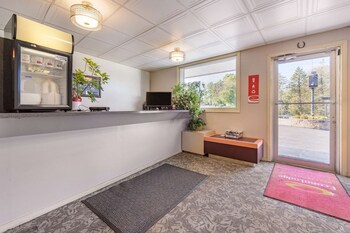 econo lodge bellefonte i 99