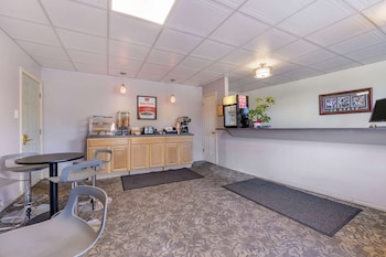 econo lodge bellefonte i 99