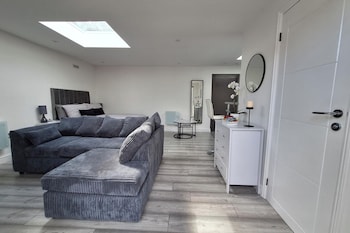 Park Lodge Retreat At Sidcup,,3 star