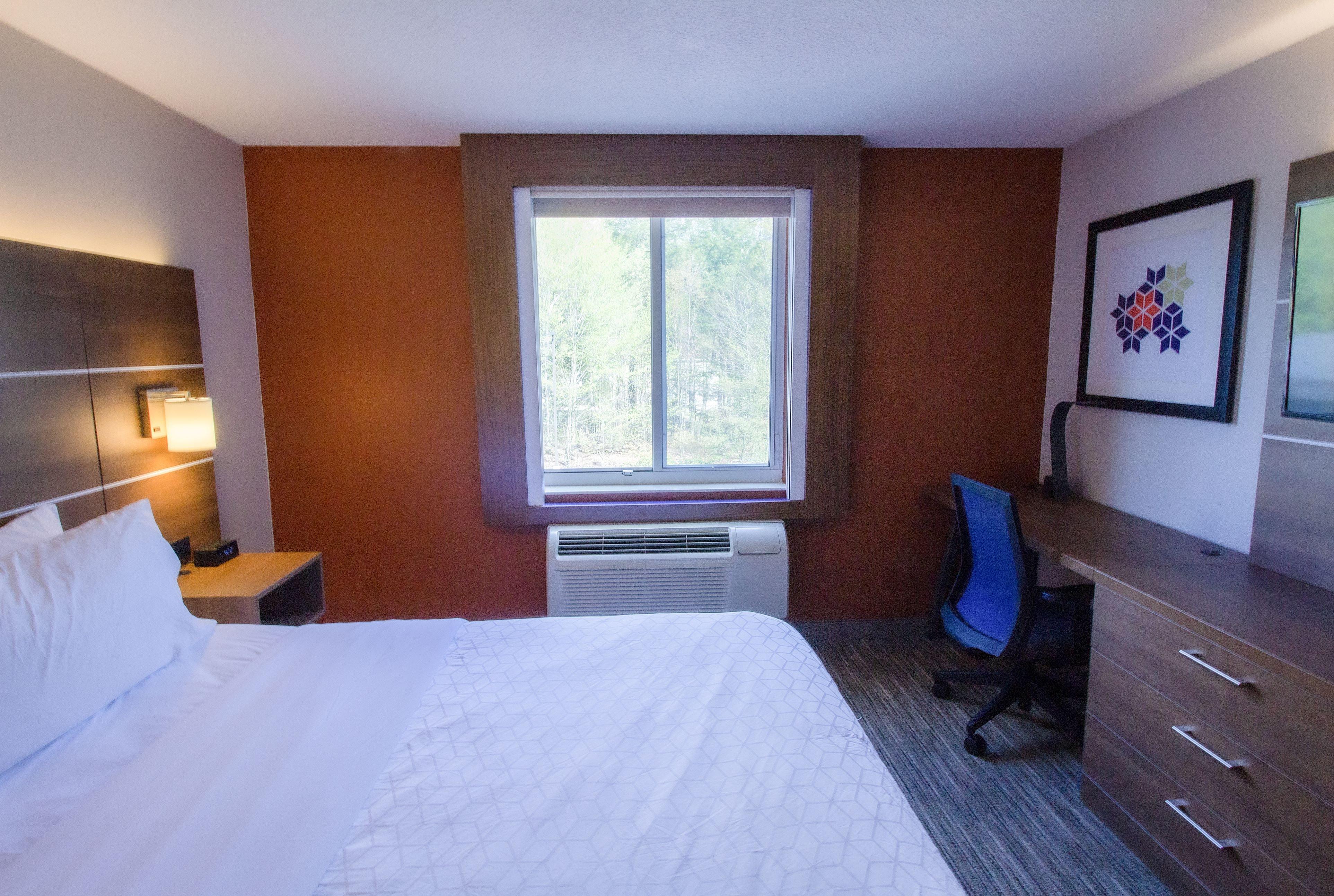 holiday inn express and suites lincoln east white mountains