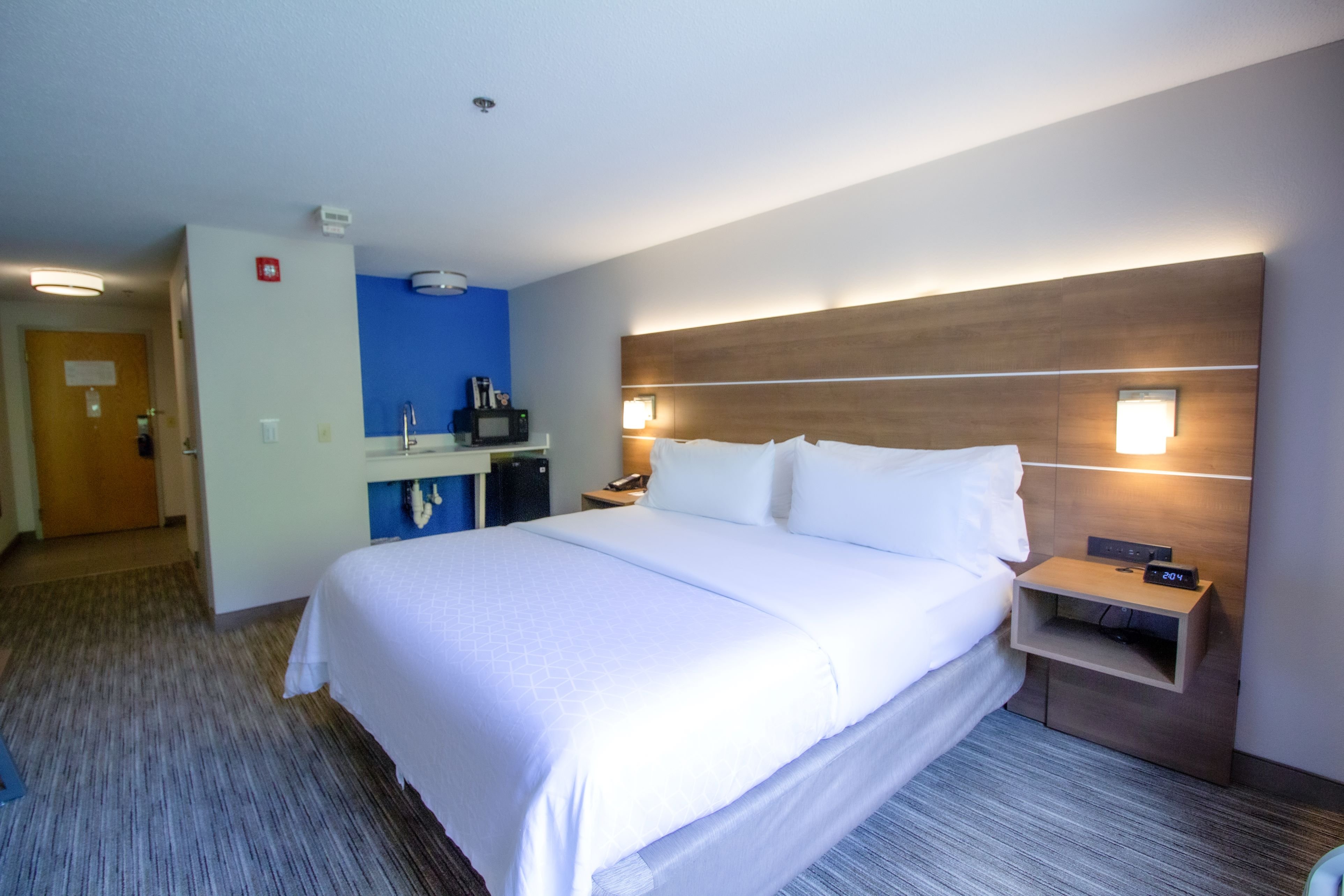 holiday inn express and suites lincoln east white mountains