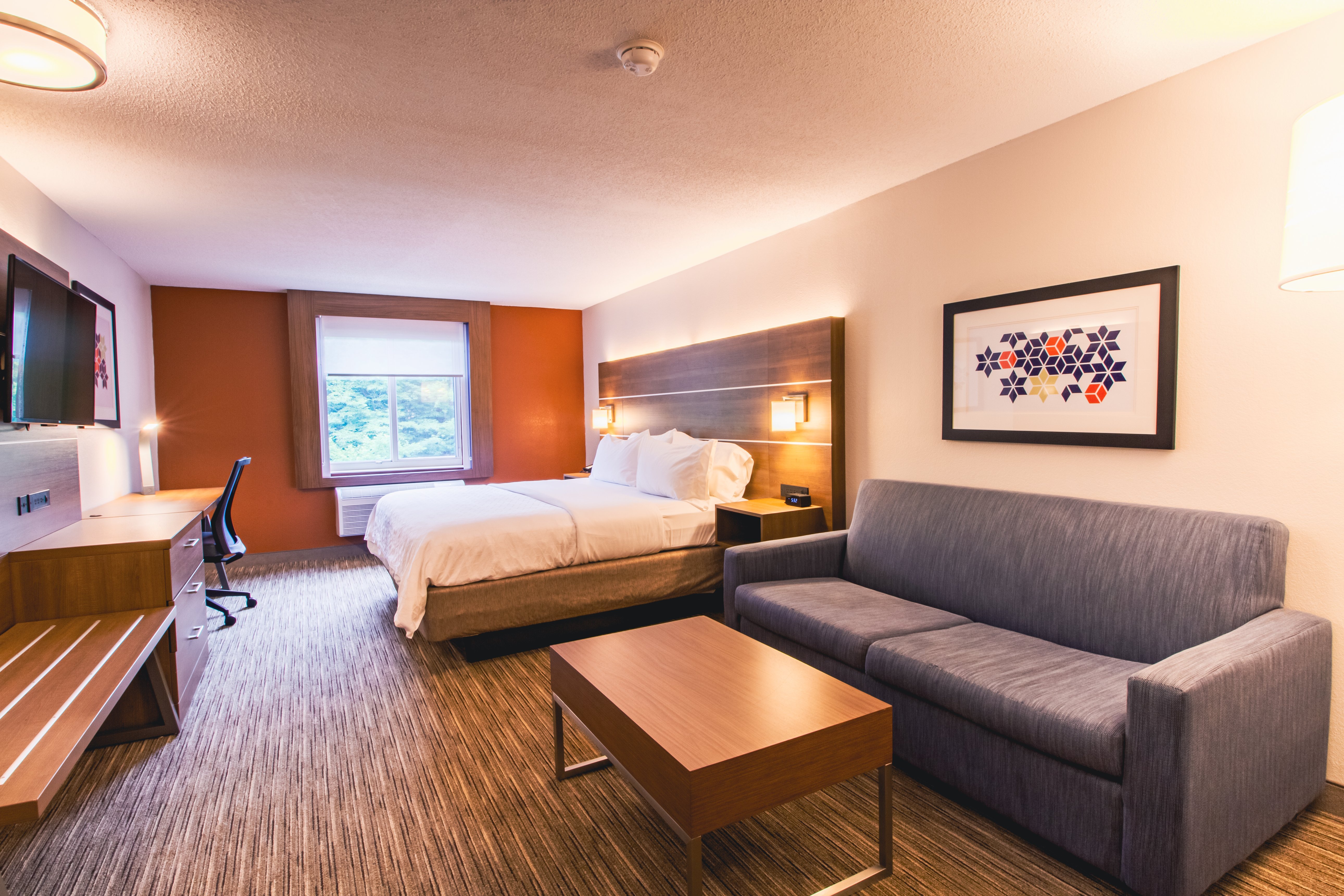 holiday inn express and suites lincoln east white mountains