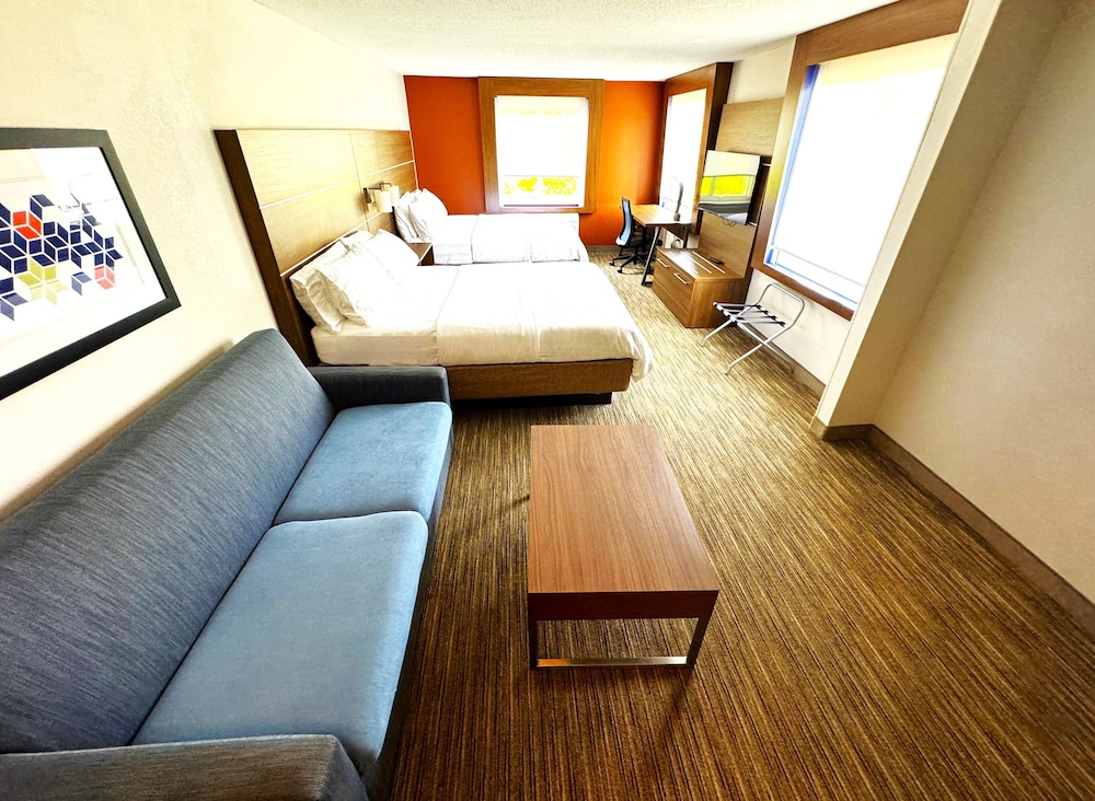 holiday inn express and suites lincoln east white mountains