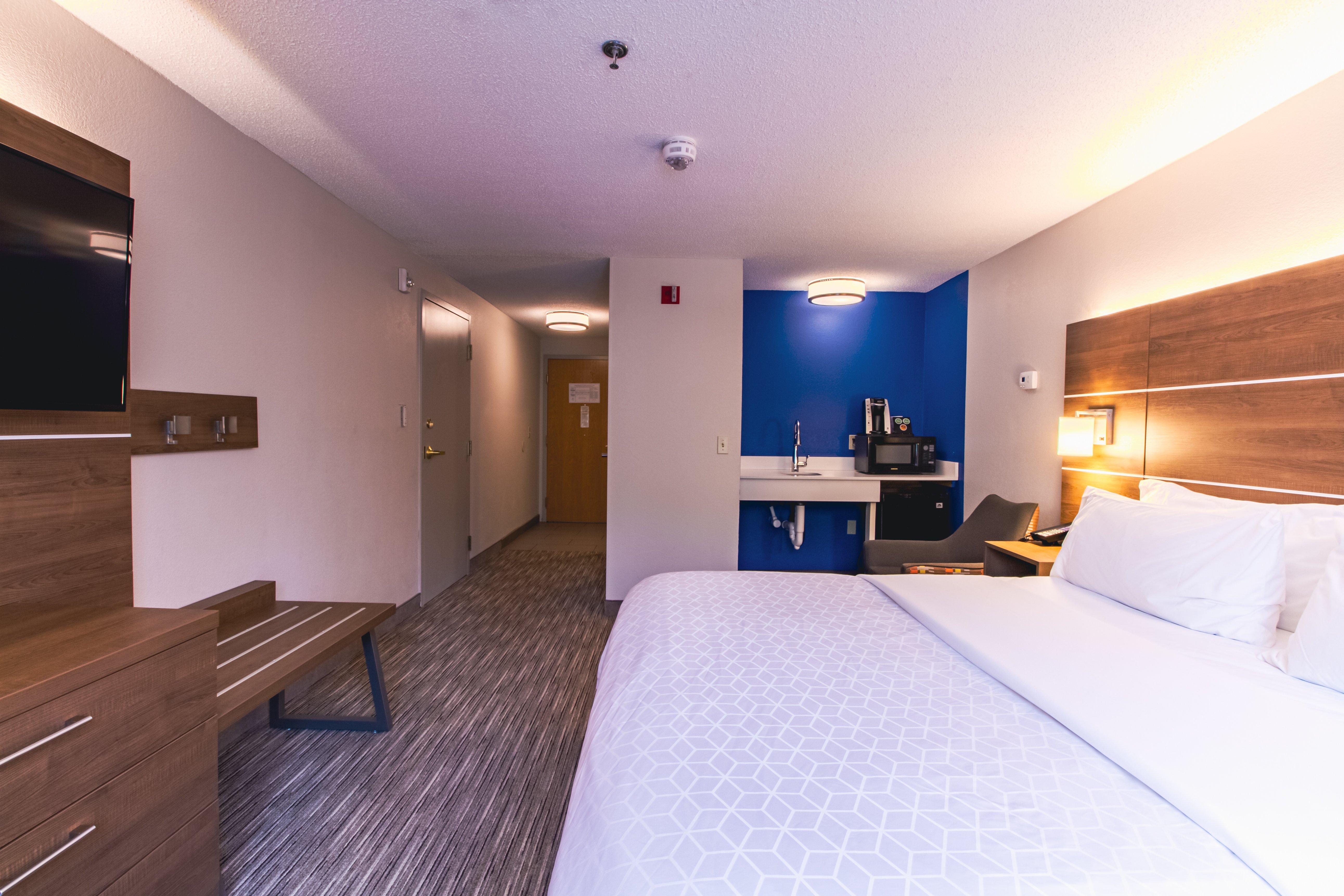 holiday inn express and suites lincoln east white mountains