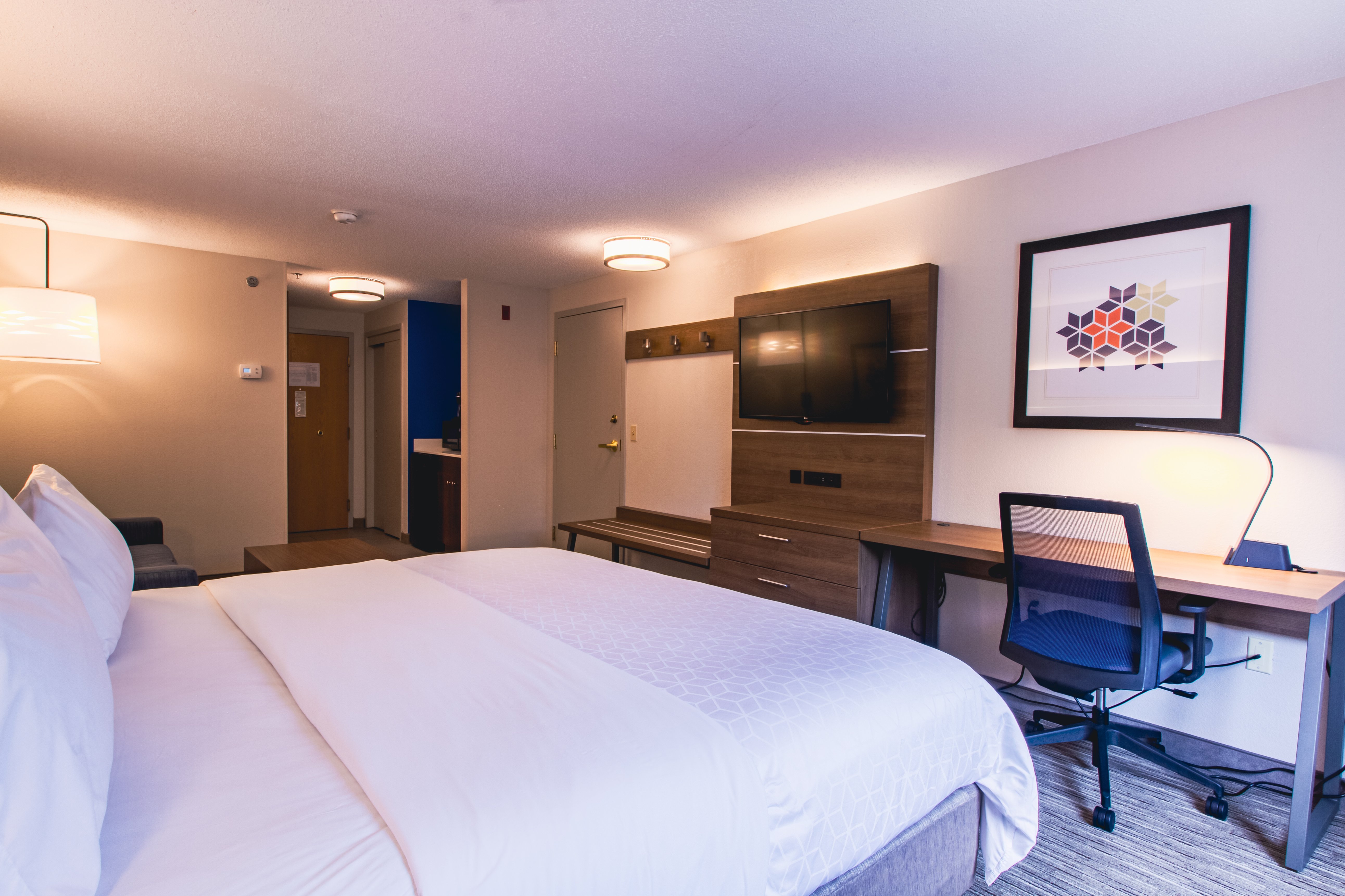 holiday inn express and suites lincoln east white mountains