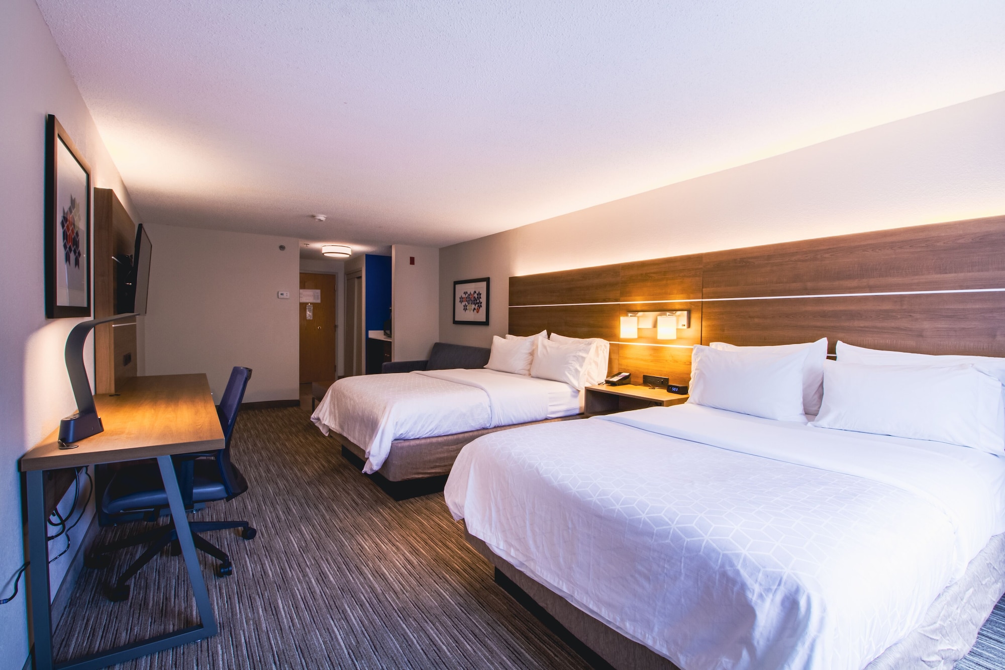 holiday inn express and suites lincoln east white mountains