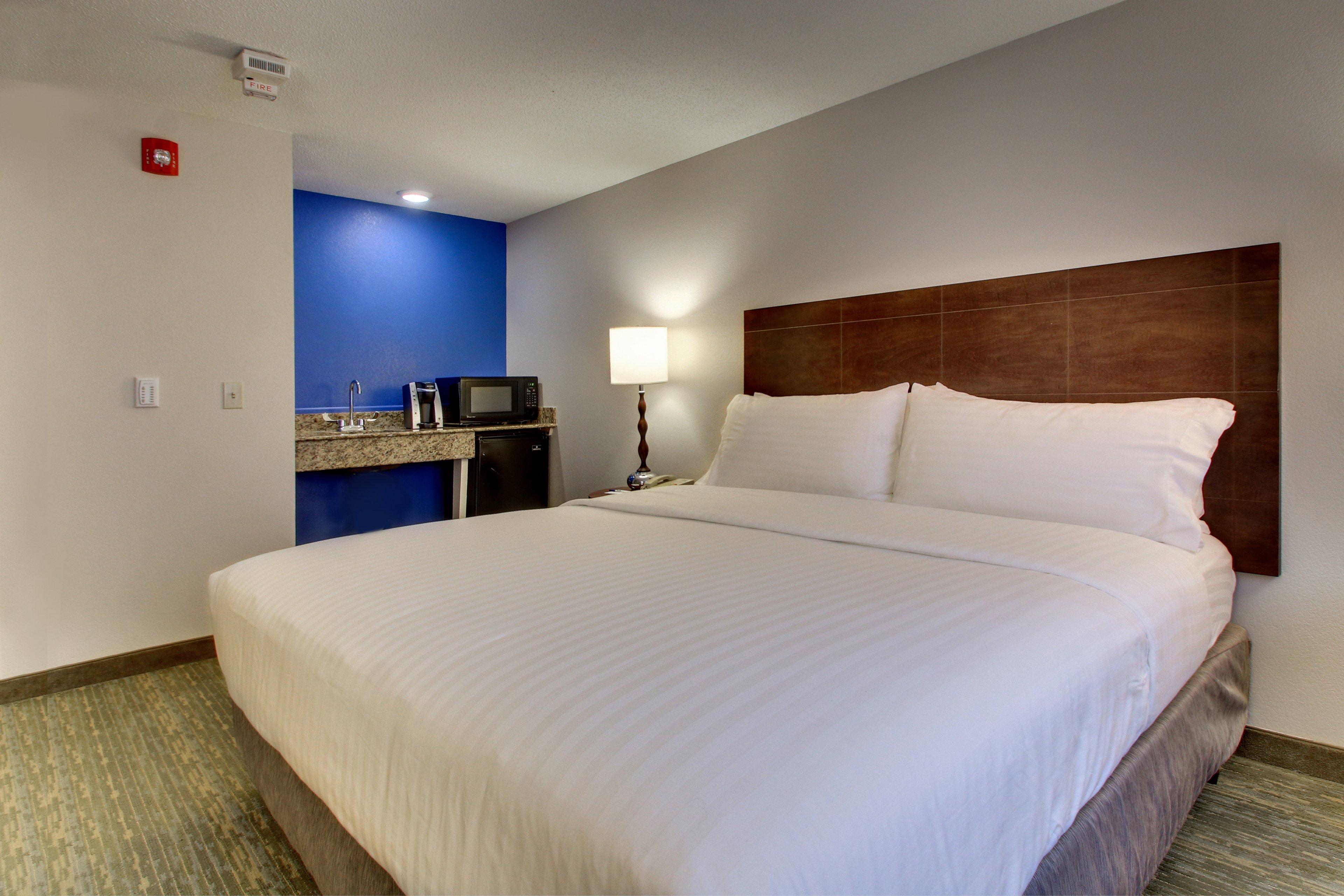 holiday inn express and suites lincoln east white mountains