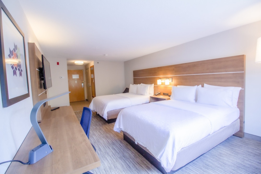 holiday inn express and suites lincoln east white mountains