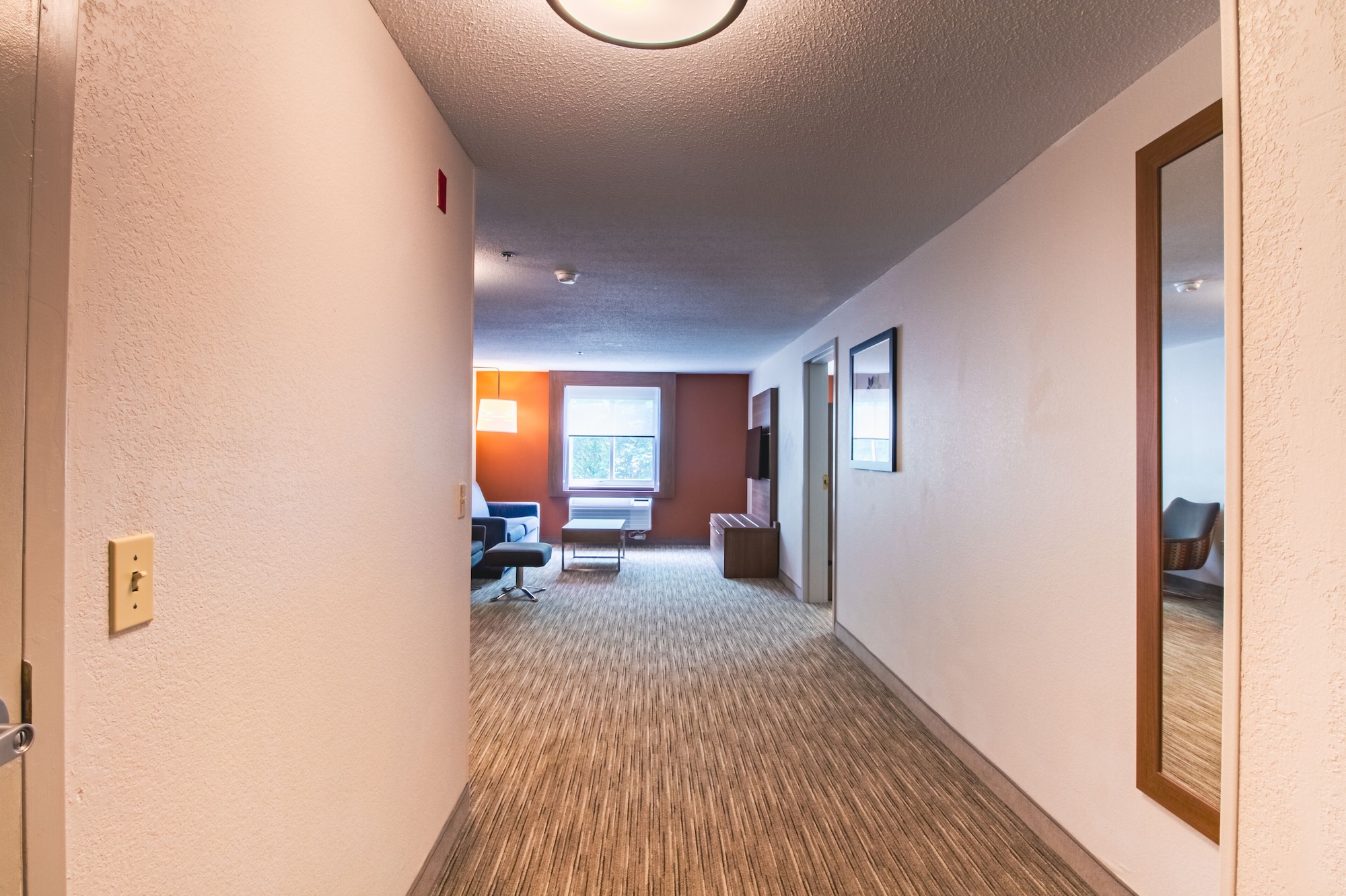 holiday inn express and suites lincoln east white mountains