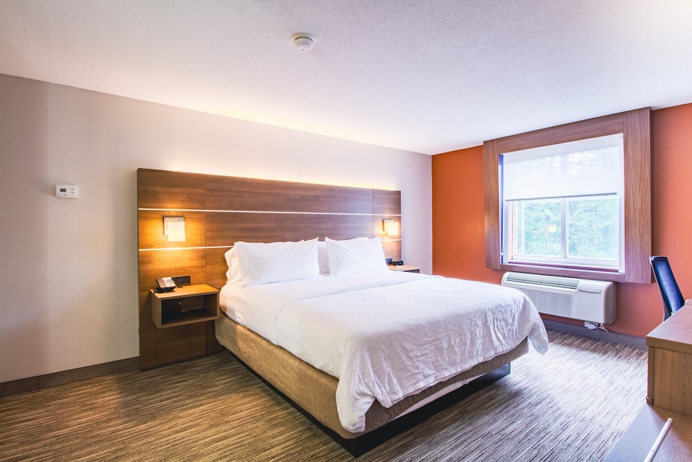 holiday inn express and suites lincoln east white mountains