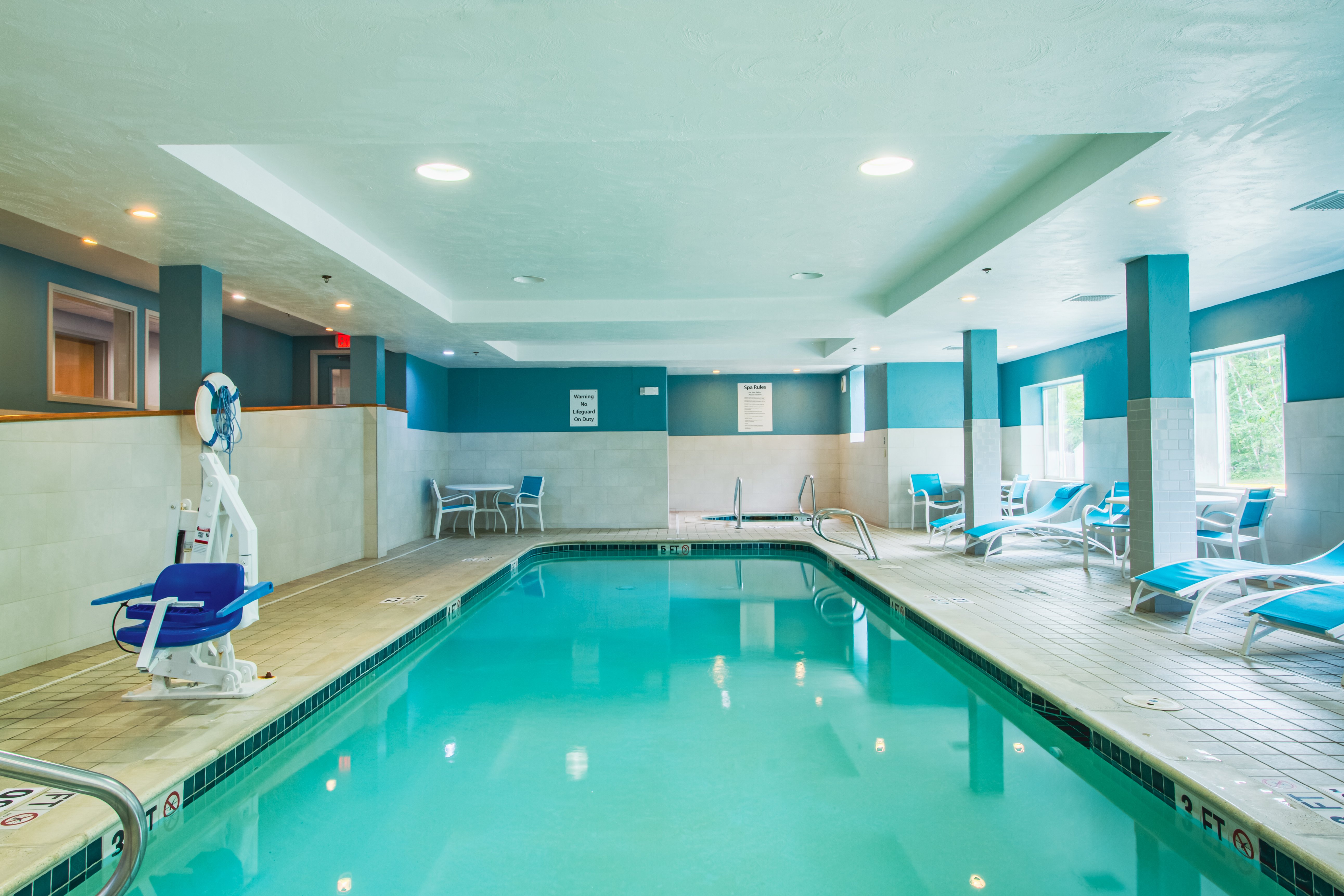 holiday inn express and suites lincoln east white mountains