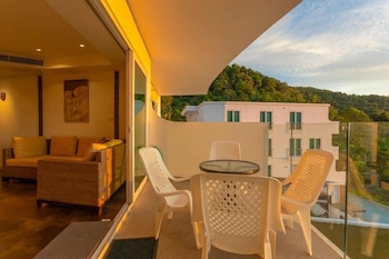 2br ocean view 1km to beach patong c129