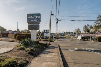the ashley inn and suites