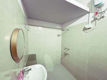 dormtales varanasi homely hostel