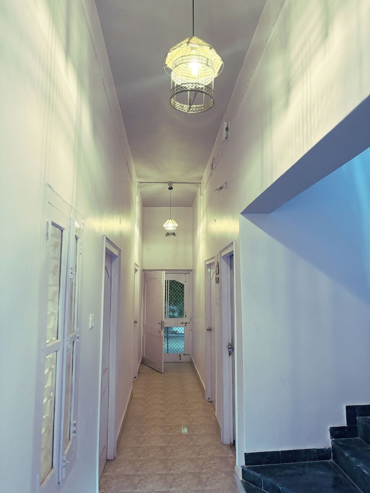 dormtales varanasi homely hostel