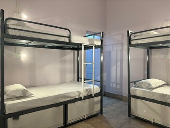 dormtales varanasi homely hostel