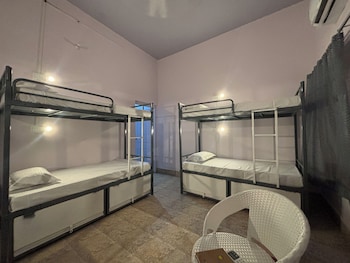 dormtales varanasi homely hostel