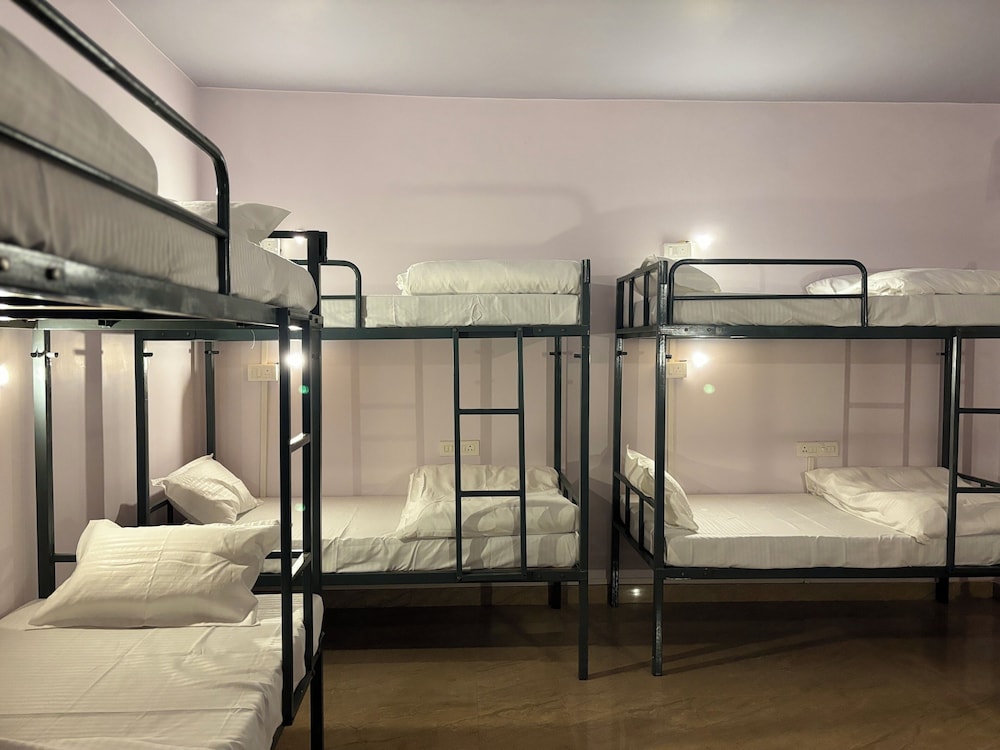 dormtales varanasi homely hostel