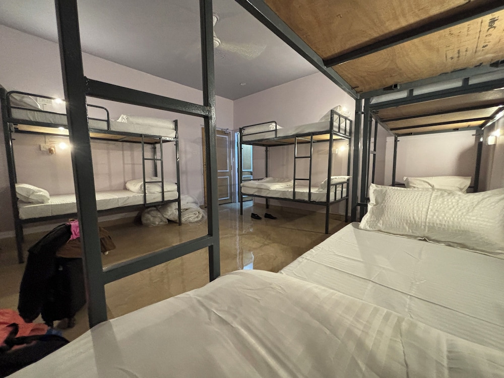 dormtales varanasi homely hostel