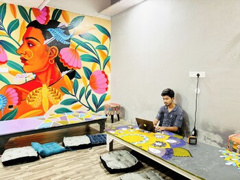 dormtales varanasi homely hostel