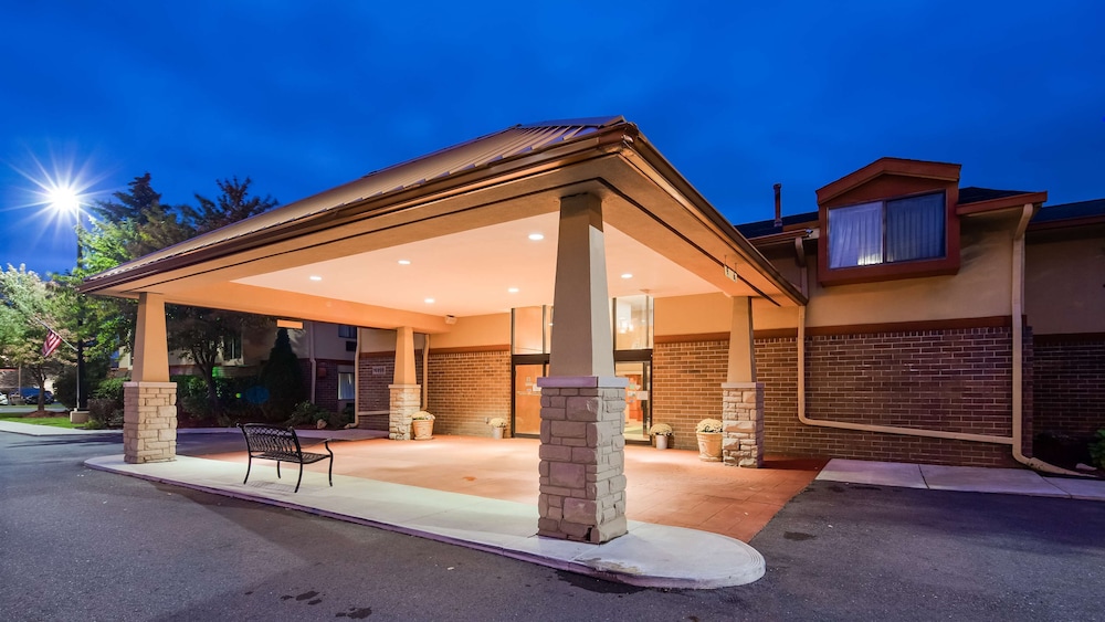 best western detroit livonia