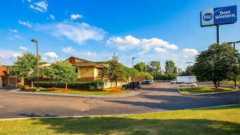 best western detroit livonia