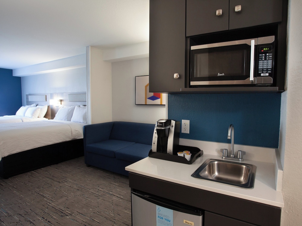 holiday inn express and suites logan by ihg