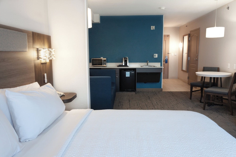 holiday inn express and suites logan by ihg