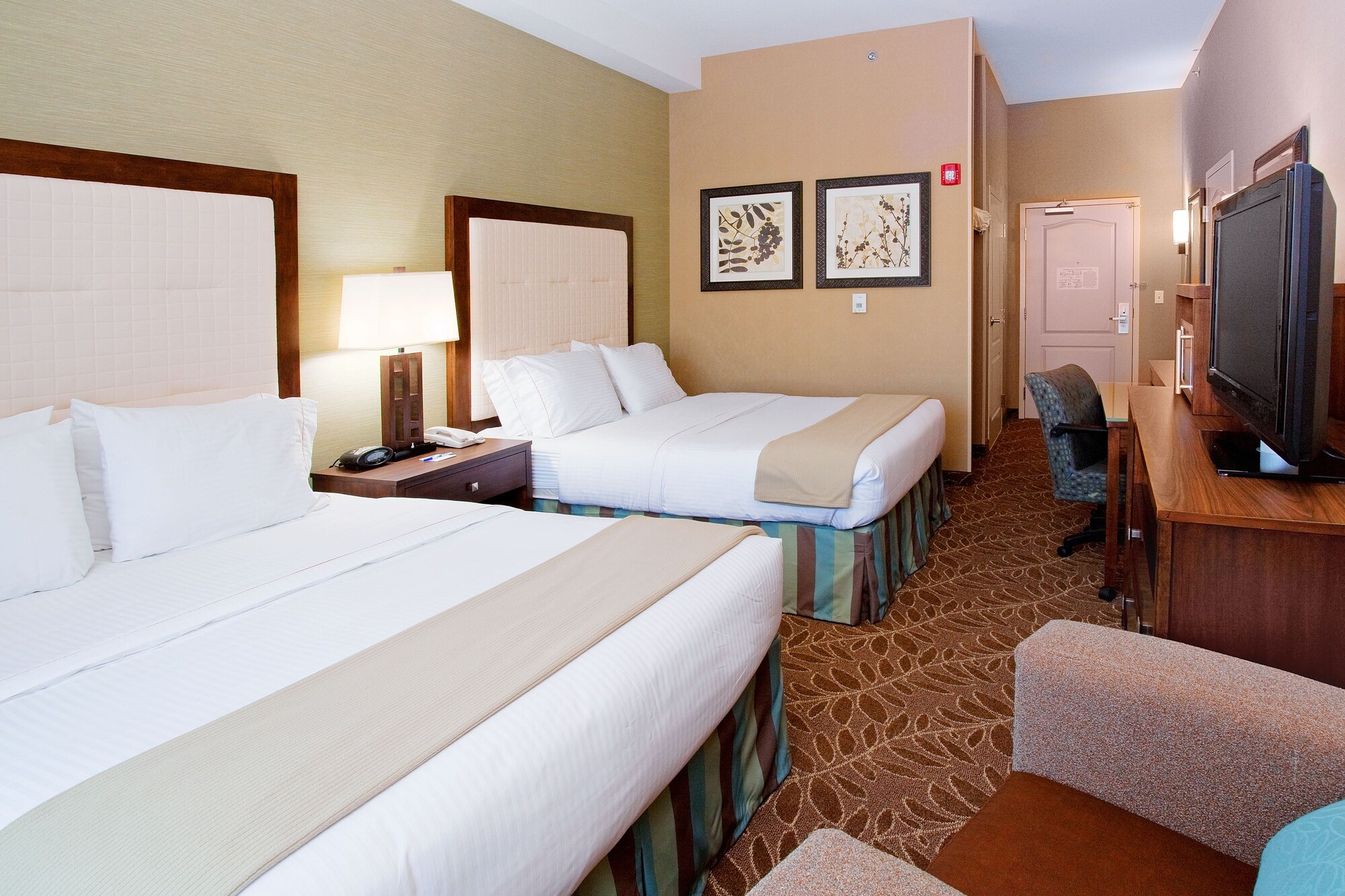 holiday inn express and suites logan by ihg