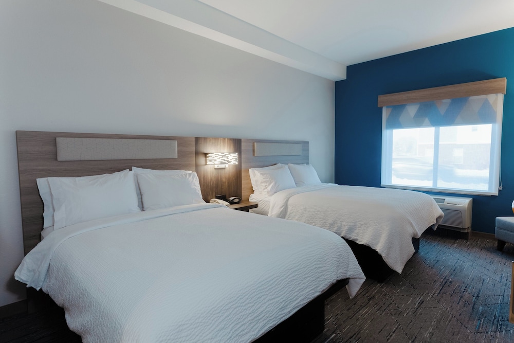 holiday inn express and suites logan by ihg