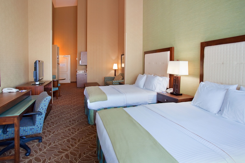 holiday inn express and suites logan by ihg