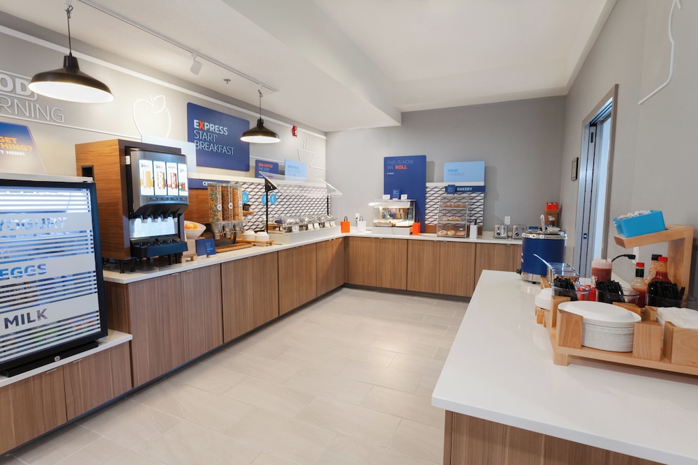 holiday inn express and suites logan by ihg
