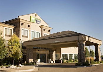 holiday inn express and suites logan by ihg