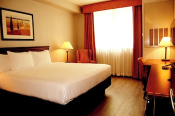 country inn and suites by radisson london south